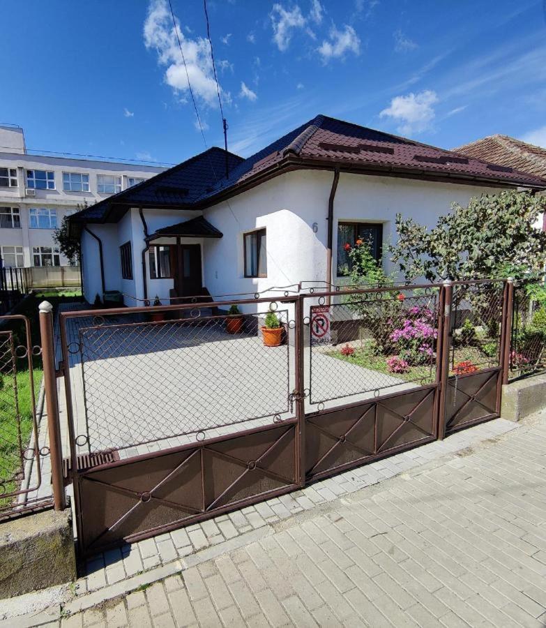 Casa Marina Konuk evi Călimăneşti Dış mekan fotoğraf